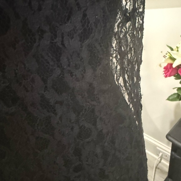 White HP Sleeveless Tank Top - Picture 4 of 8